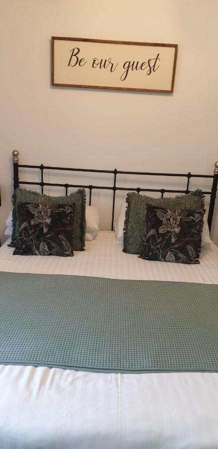Monkton Court House B&B Гонітон Екстер'єр фото