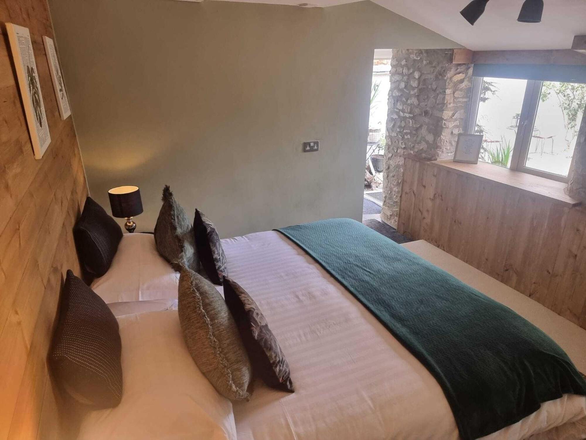 Monkton Court House B&B Гонітон Номер фото
